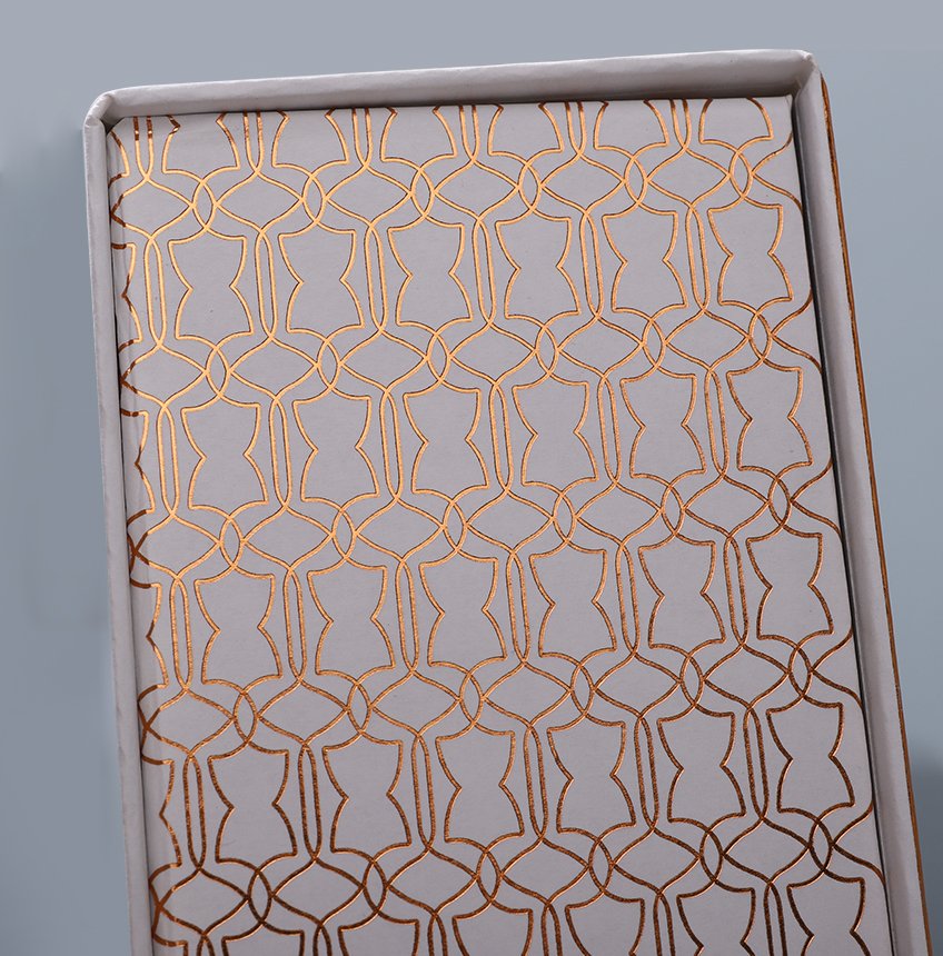 Luxury Gift Box with High Quality Embossing