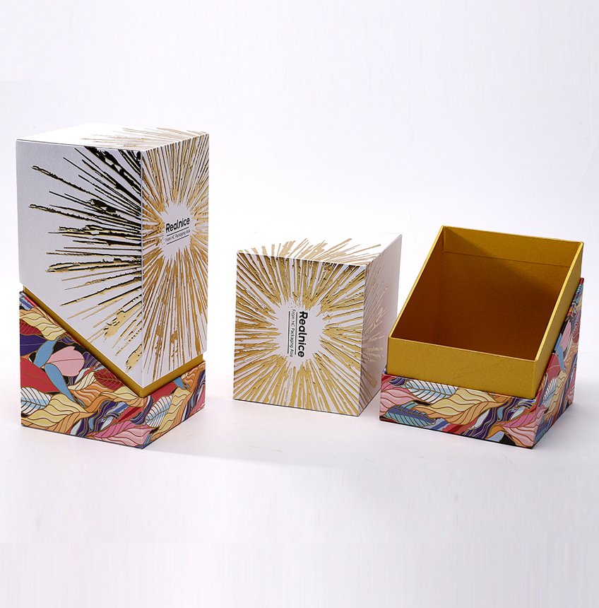 Luxury Gift Box with Wonderful Embossing