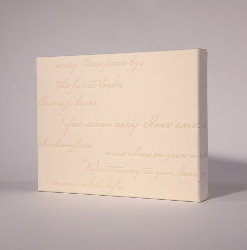 Classic Chocolate Box with Pulp Tray