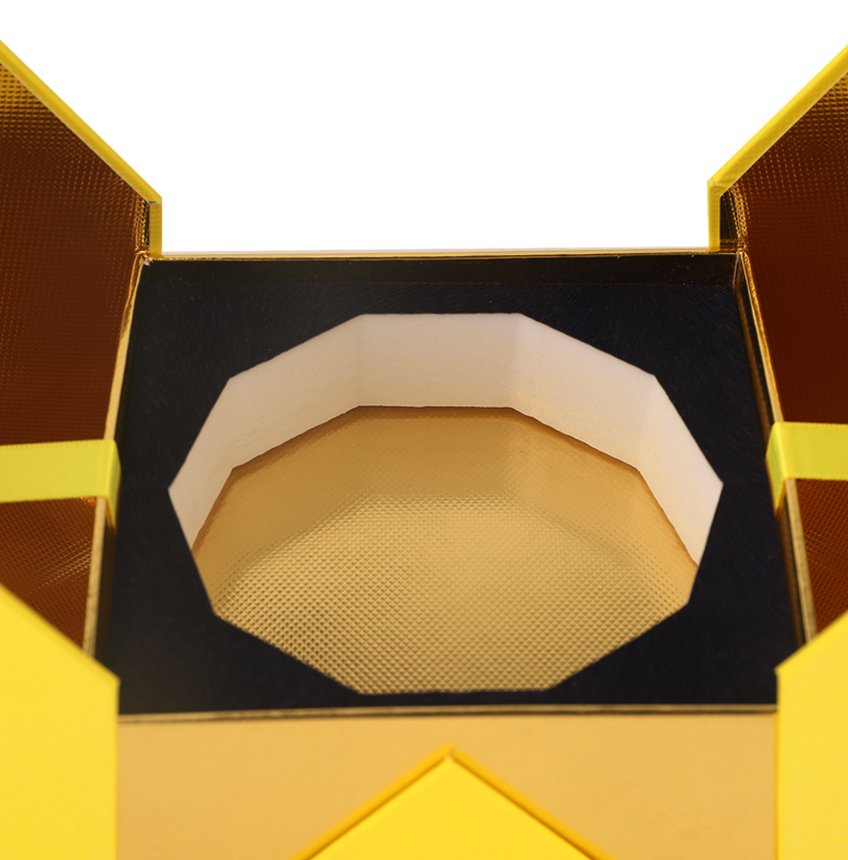 Box for Serum in Interesting Shape