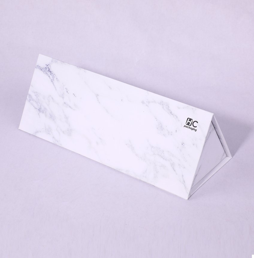 Rigid Boxes of Triangle