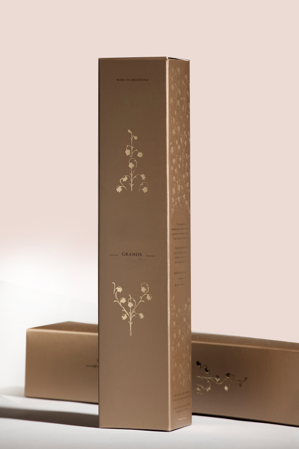 Eyeshadow cosmetic packaging customization