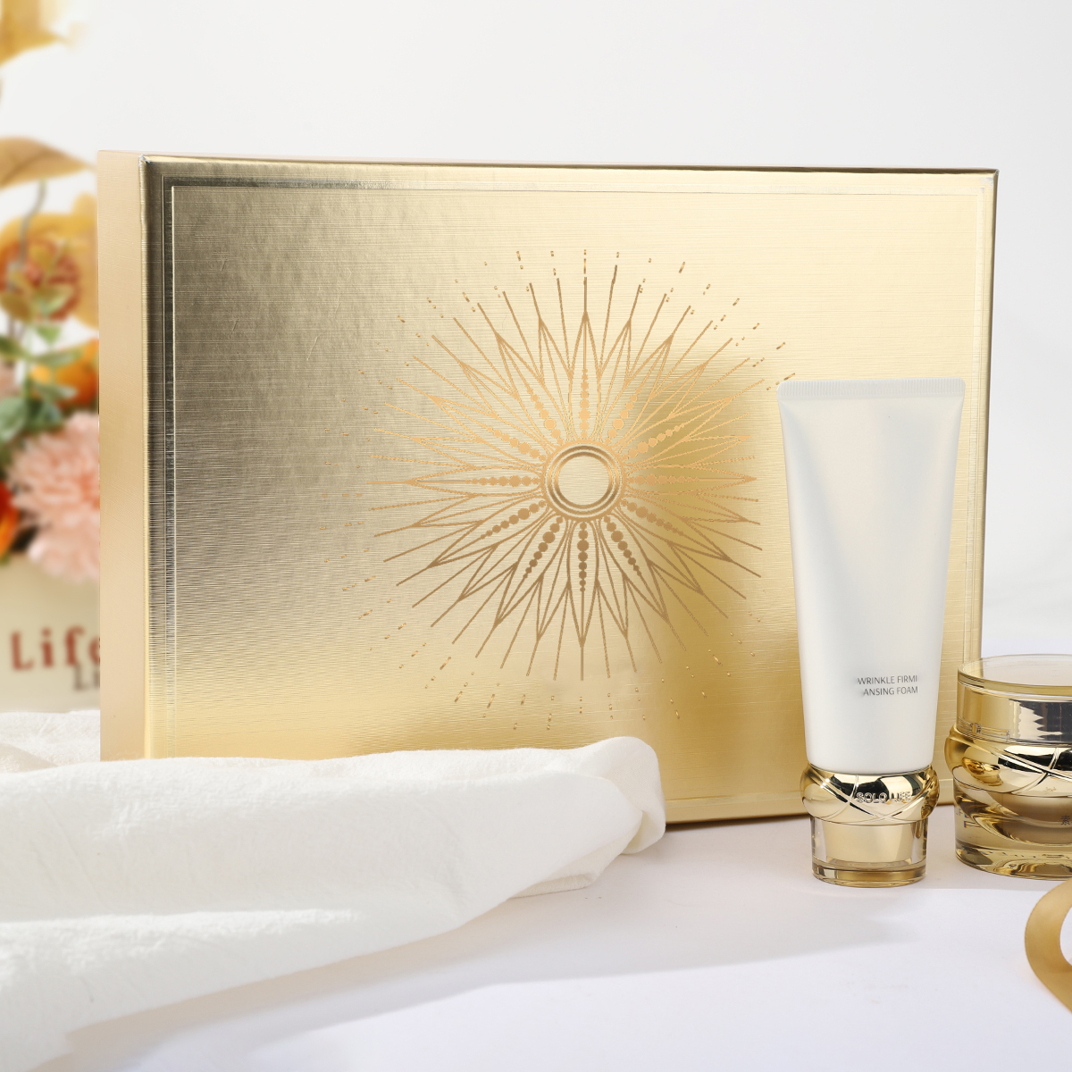 Luxury cosmetic box Valentine gift box